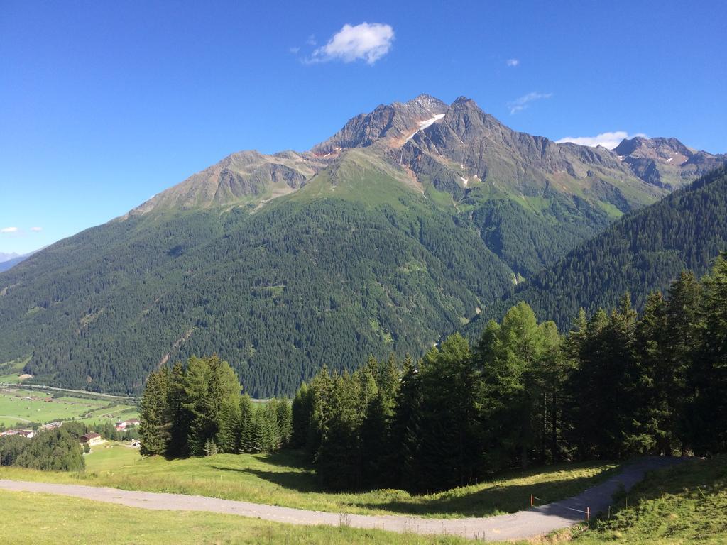 Apartament Haus Arosa Pettneu am Arlberg Zewnętrze zdjęcie